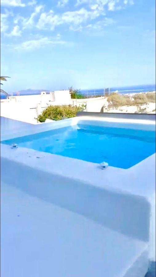 Oldtown Suites Fira Exteriér fotografie