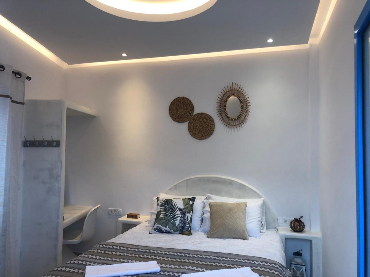 Oldtown Suites Fira Exteriér fotografie